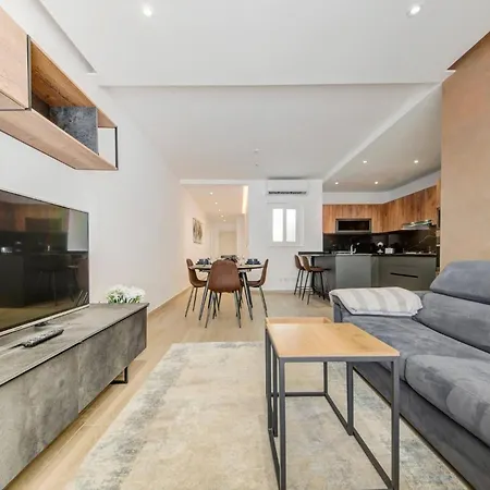 Beautiful 2 Bdr Penthouse Near Valletta Sleeps 6 Daire