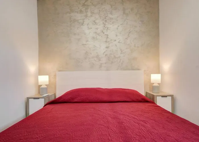Beautiful 2 Bdr Penthouse Near Valletta Sleeps 6 *